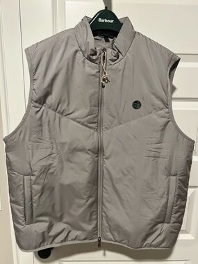 Official Masters Berckman Logo - Men's Grey Puffer Vest - Lightweight Zip Front